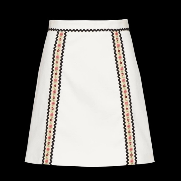 Miu Miu White Denim Mini Skirt With Floral Trim size 40 - Picture 10 of 14